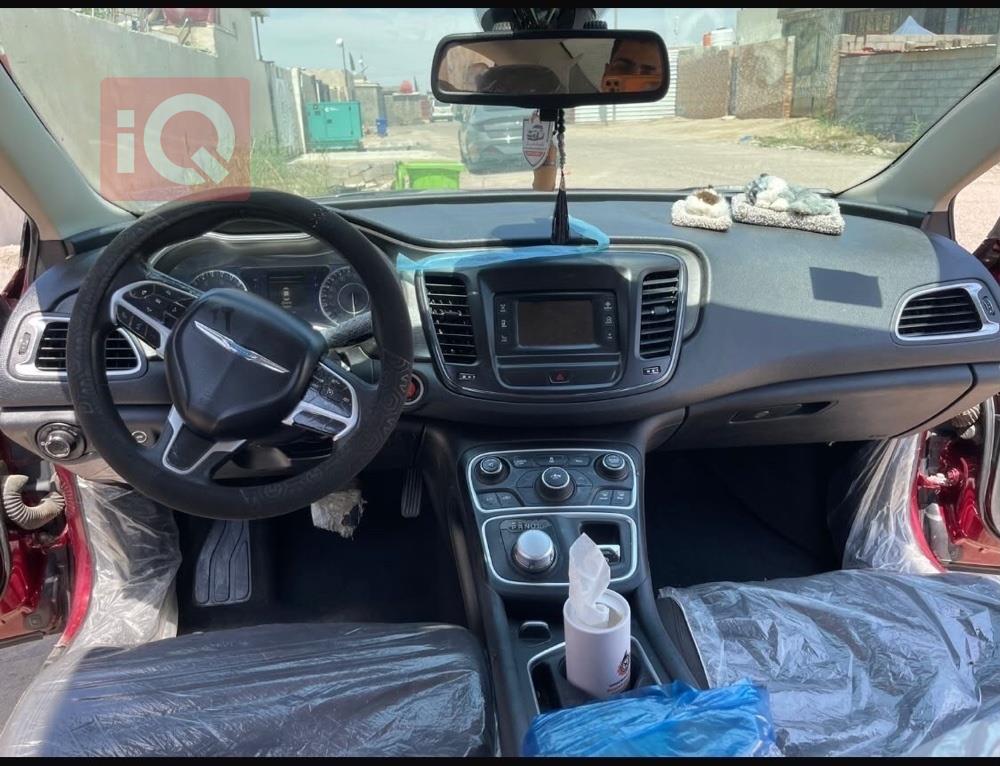 كرايسلر 200